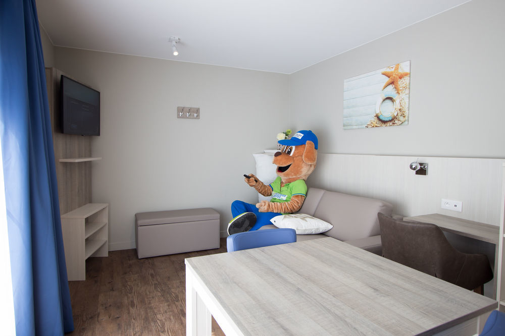 Holiday Suites เดอฮาน ภายนอก รูปภาพ